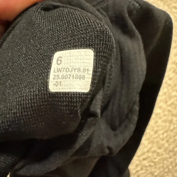 NWOT LULULEMON ALIGH HIGH RISE RIBBED BIKER SHORTS - Picture 5 of 5